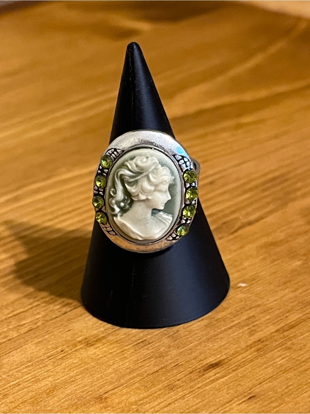 Mint green cameo adjustable ring silver tone like band starting size 7 - Picture 7 of 8